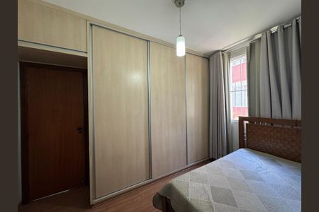 Apartamento à venda com 3 quartos, 60m² em Heliópolis, Belo Horizonte