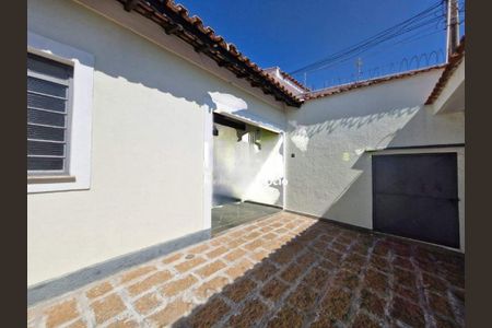 Casa à venda com 239m², 4 quartos e 5 vagas