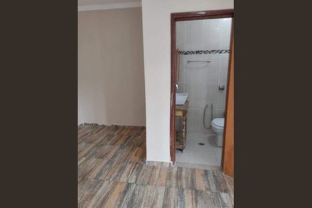 Casa à venda com 81m², 2 quartos e sem vaga