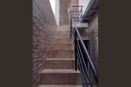 Casa à venda com 81m², 2 quartos e sem vaga