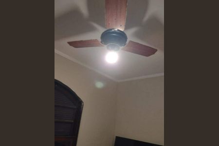 Casa à venda com 81m², 2 quartos e sem vaga