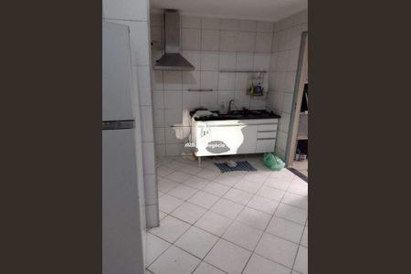 Casa à venda com 81m², 2 quartos e sem vaga