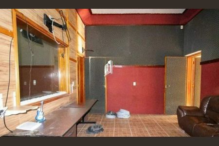 Casa à venda com 800m², 3 quartos e sem vaga