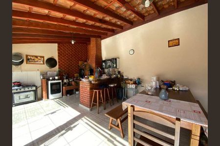 Casa à venda com 4 quartos, 198m² em Parque Residencial Vila União, Campinas