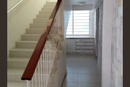 Casa à venda com 240m², 3 quartos e 4 vagas