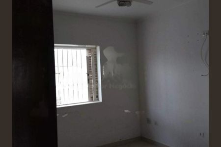 Casa à venda com 240m², 3 quartos e 4 vagas