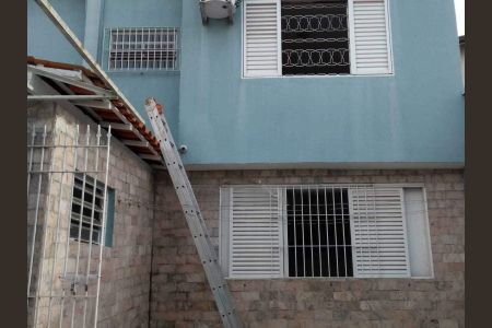 Casa à venda com 240m², 3 quartos e 4 vagas
