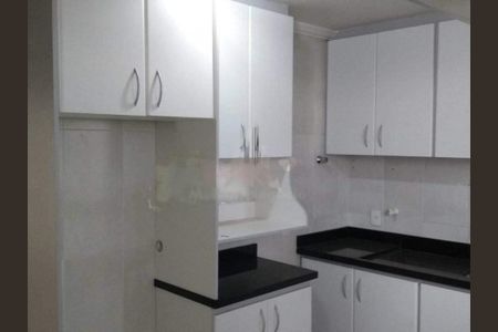 Casa à venda com 240m², 3 quartos e 4 vagas