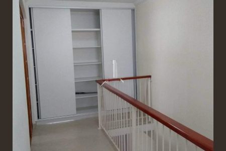 Casa à venda com 240m², 3 quartos e 4 vagas