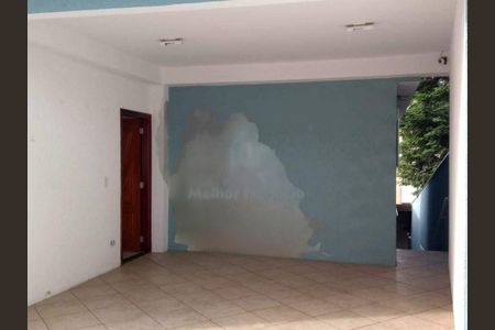 Casa à venda com 240m², 3 quartos e 4 vagas