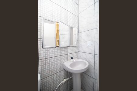 Casa para alugar com 100m², 3 quartos e 1 vaga Casa para alugar com 100m², 3 quartos e 1 vagaBanheiro