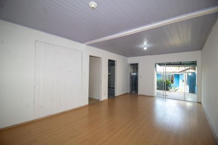 Casa para alugar com 100m², 3 quartos e 1 vaga Casa para alugar com 100m², 3 quartos e 1 vagaSala