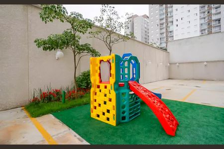 Apartamento à venda com 50m², 2 quartos e 1 vaga Apartamento à venda com 50m², 2 quartos e 1 vagaÁrea comum - Playground