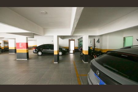 Apartamento para alugar com 88m², 2 quartos e 1 vaga Apartamento para alugar com 88m², 2 quartos e 1 vagaGaragem