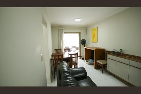Apartamento para alugar com 88m², 2 quartos e 1 vaga Apartamento para alugar com 88m², 2 quartos e 1 vagaSala