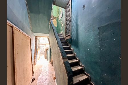 Apartamento para alugar com 50m², 1 quarto e sem vaga Apartamento para alugar com 50m², 1 quarto e sem vagaEscada