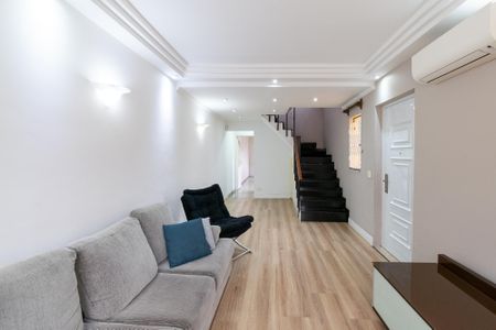 Sala  de casa para alugar com 3 quartos, 175m² em Vila Mira, São Paulo