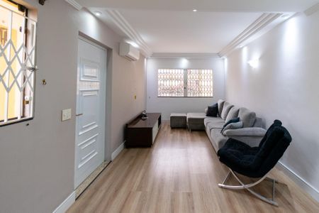 Sala  de casa para alugar com 3 quartos, 175m² em Vila Mira, São Paulo