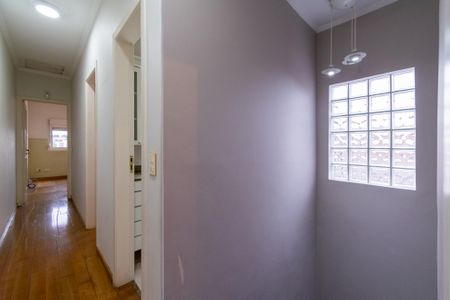 Casa à venda com 175m², 3 quartos e 2 vagasCorredor 
