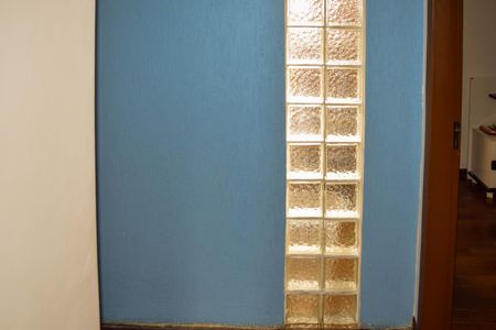 Casa para alugar com 342m², 4 quartos e 6 vagasCorredor externo