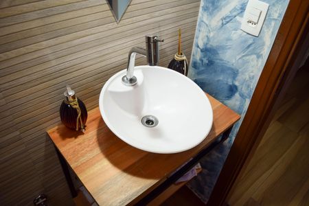 Casa para alugar com 342m², 4 quartos e 6 vagasLavabo