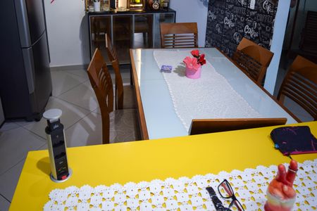 Casa para alugar com 342m², 4 quartos e 6 vagasCozinha