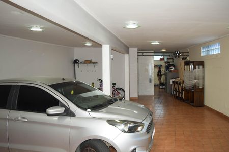 Casa para alugar com 342m², 4 quartos e 6 vagasÁrea externa