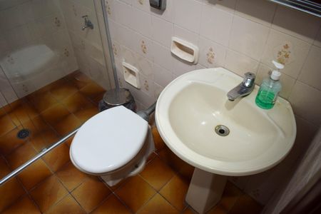 Casa para alugar com 342m², 4 quartos e 6 vagasBanheiro