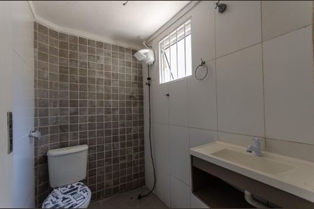 Casa para alugar com 140m², 3 quartos e 1 vaga Casa para alugar com 140m², 3 quartos e 1 vagaBanheiro 2