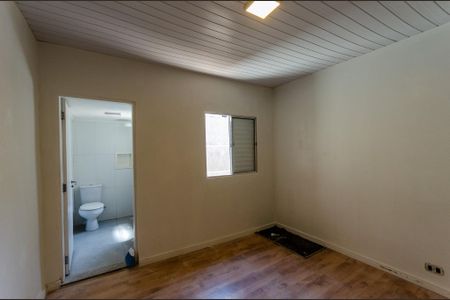 Casa para alugar com 140m², 3 quartos e 1 vaga Casa para alugar com 140m², 3 quartos e 1 vagaSuíte