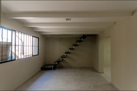 Casa para alugar com 140m², 3 quartos e 1 vaga Casa para alugar com 140m², 3 quartos e 1 vagaSala 2