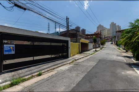Casa para alugar com 140m², 3 quartos e 1 vaga Casa para alugar com 140m², 3 quartos e 1 vagaFachada