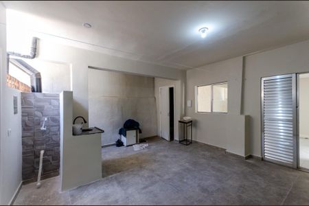 Casa para alugar com 140m², 3 quartos e 1 vaga Casa para alugar com 140m², 3 quartos e 1 vagaÁrea de Serviço 2