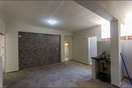 Casa para alugar com 140m², 3 quartos e 1 vaga Casa para alugar com 140m², 3 quartos e 1 vagaÁrea de Serviço 2
