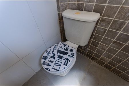 Casa para alugar com 140m², 3 quartos e 1 vaga Casa para alugar com 140m², 3 quartos e 1 vagaBanheiro 2