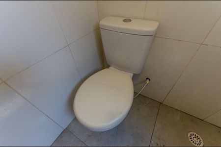 Casa para alugar com 140m², 3 quartos e 1 vaga Casa para alugar com 140m², 3 quartos e 1 vagaSuíte- Banheiro