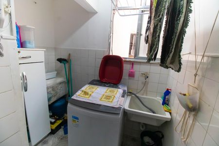 Apartamento à venda com 65m², 2 quartos e 1 vaga Apartamento à venda com 65m², 2 quartos e 1 vagaCozinha e Área de Serviço