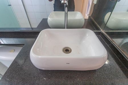 Apartamento à venda com 48m², 2 quartos e 1 vagaBanheiro 