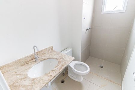 Apartamento à venda com 68m², 2 quartos e 1 vaga Apartamento à venda com 68m², 2 quartos e 1 vagaBanheiro da Suíte