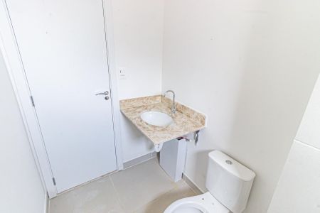 Apartamento à venda com 68m², 2 quartos e 1 vaga Apartamento à venda com 68m², 2 quartos e 1 vagaBanheiro da Suíte