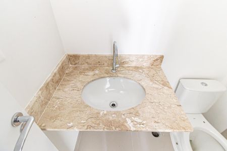 Apartamento à venda com 68m², 2 quartos e 1 vaga Apartamento à venda com 68m², 2 quartos e 1 vagaBanheiro Social