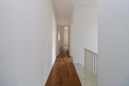 Casa à venda com 200m², 4 quartos e 3 vagasCorredor