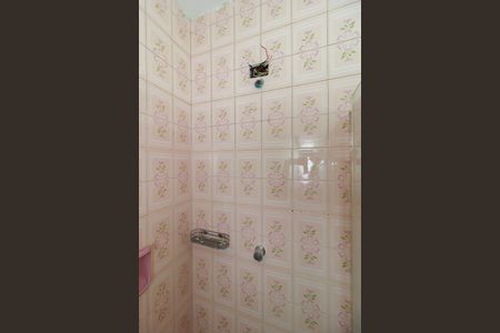 Casa à venda com 200m², 4 quartos e 3 vagasSuíte 1 - Banheiro