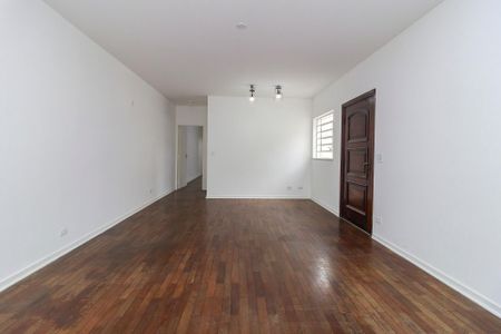 Casa à venda com 200m², 4 quartos e 3 vagasSala