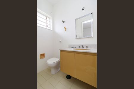 Casa à venda com 200m², 4 quartos e 3 vagasSuíte 3 - Banheiro