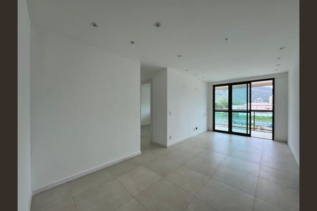 Sala de apartamento para alugar com 2 quartos, 75m² em Recreio dos Bandeirantes, Rio de Janeiro