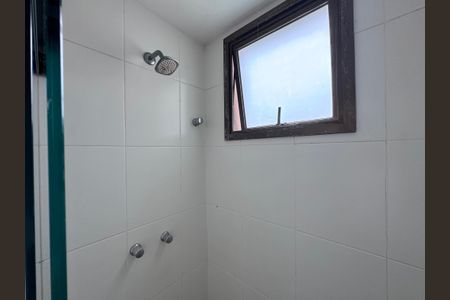 Apartamento para alugar com 75m², 2 quartos e 1 vaga Apartamento para alugar com 75m², 2 quartos e 1 vagaÁrea comum - Banheiro