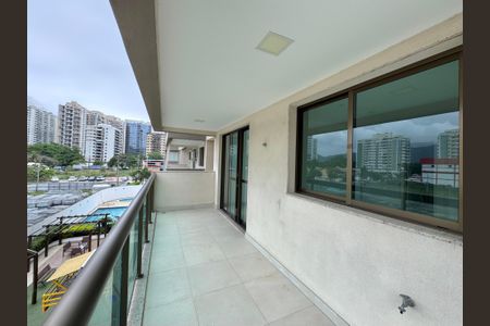 Apartamento para alugar com 75m², 2 quartos e 1 vaga Apartamento para alugar com 75m², 2 quartos e 1 vagaVaranda