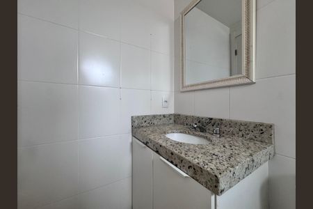 Apartamento para alugar com 75m², 2 quartos e 1 vaga Apartamento para alugar com 75m², 2 quartos e 1 vagaBanheiro da Suíte