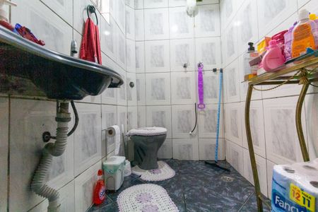 Casa à venda com 404m², 6 quartos e 2 vagas Casa à venda com 404m², 6 quartos e 2 vagasCasa 1: Banheiro